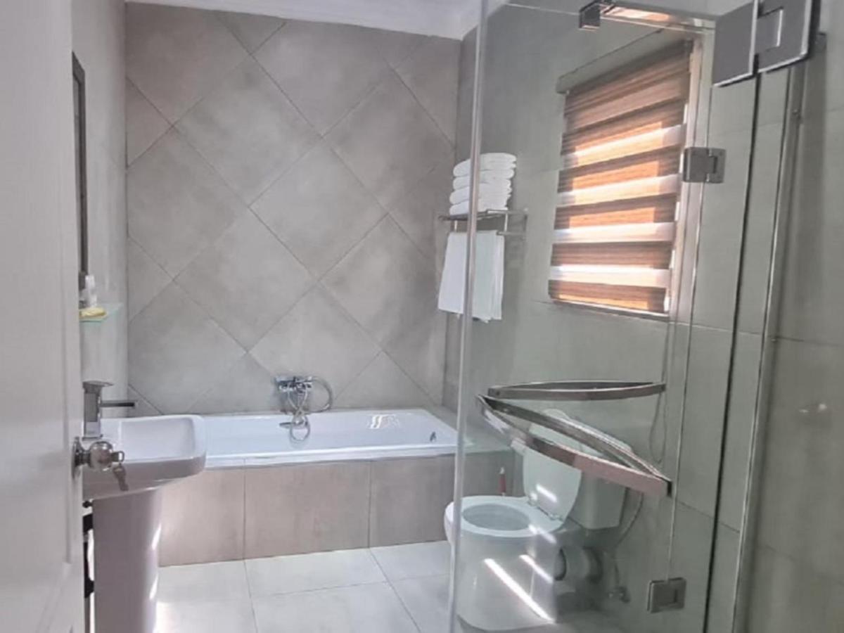Benoni N12 Hotel Экстерьер фото