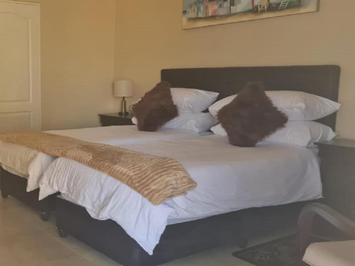 Benoni N12 Hotel Экстерьер фото